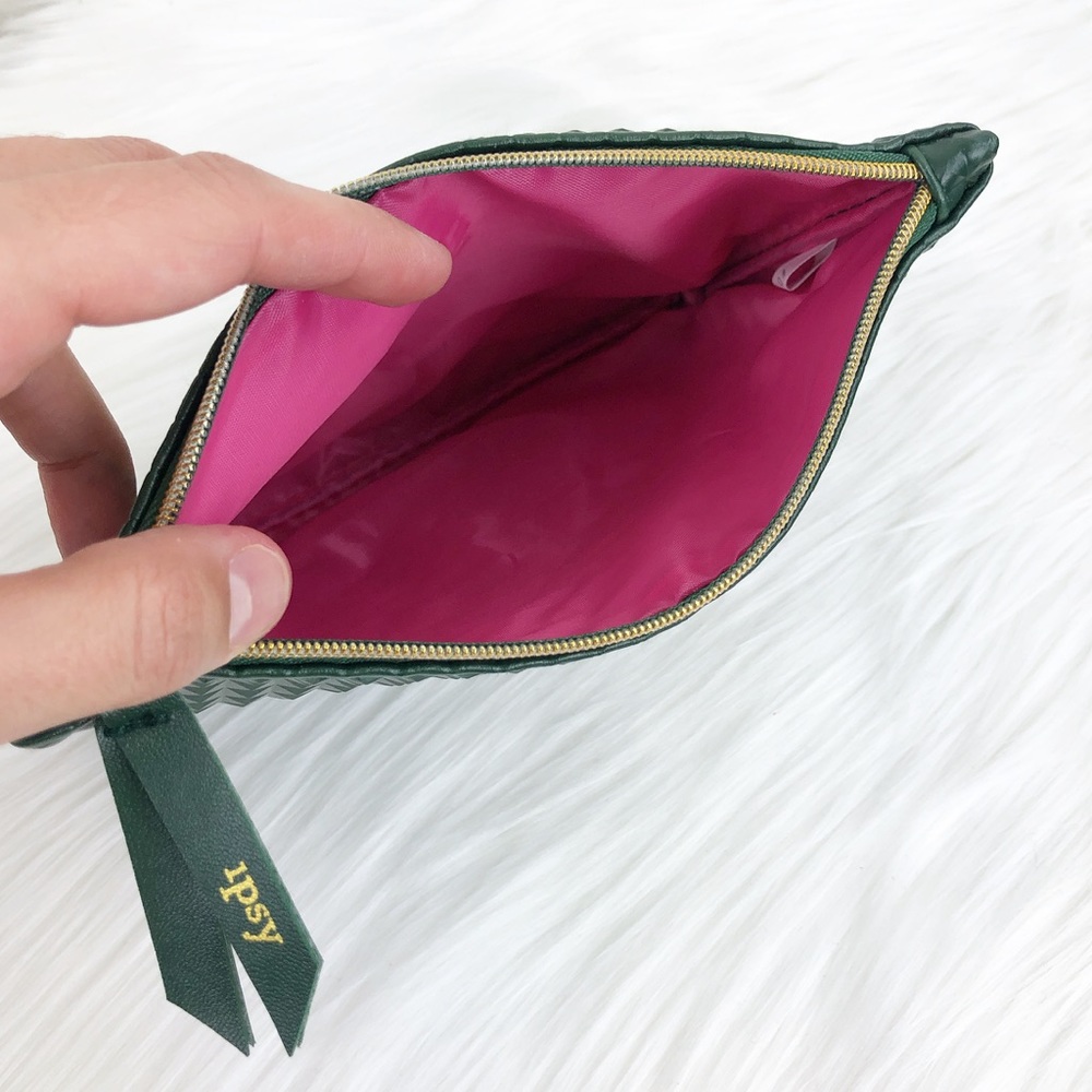Textured Ipsy Pouch - Picture 4 of 4